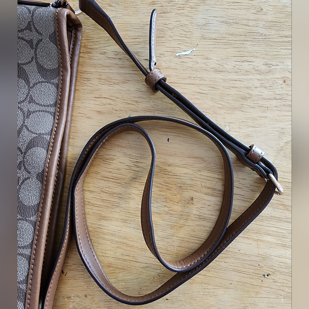 Coach Signature File Bag - Picture 5 of 5